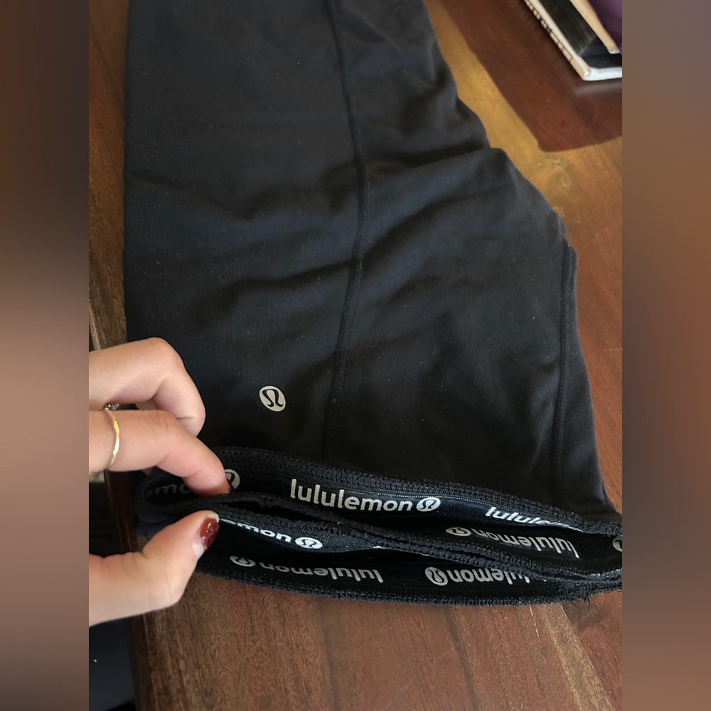 LULULEMON size 6 tall bike shorts - Picture 5 of 8